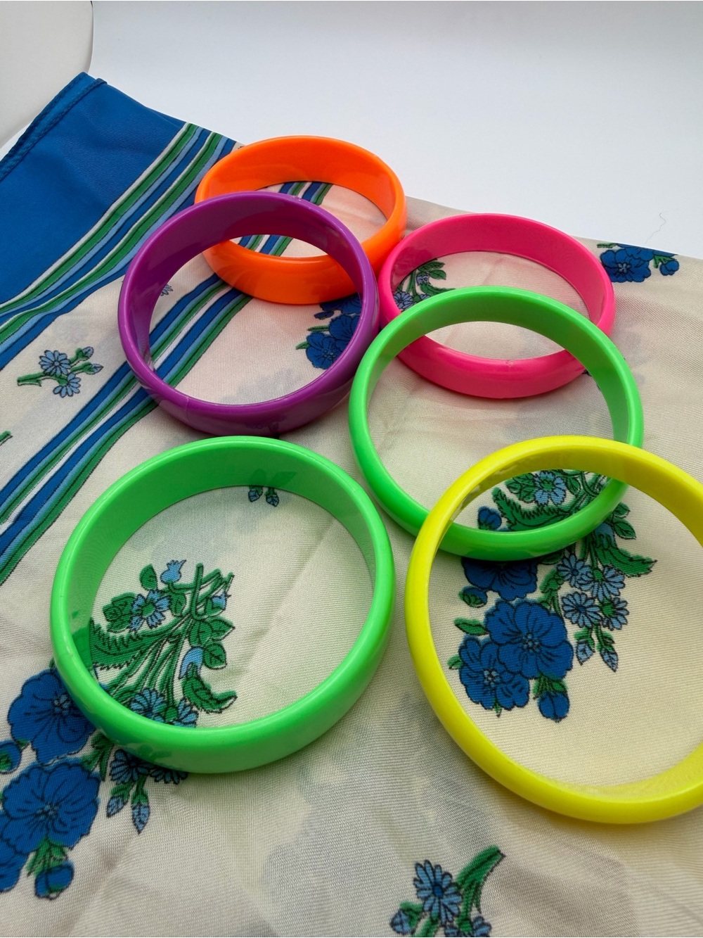 Set of 6 Bright Neon Resin Bangle Bracelets